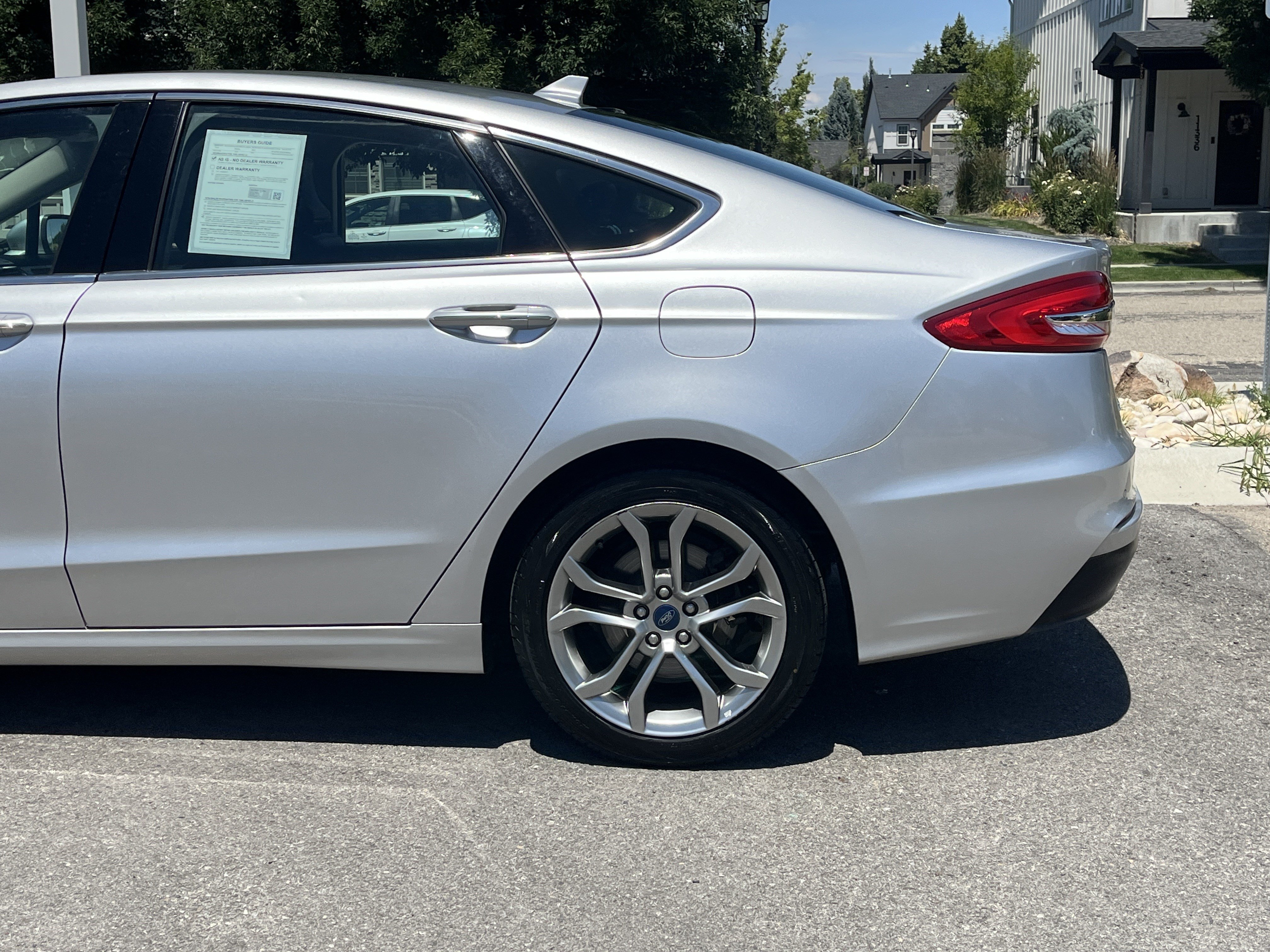 Used 2019 Ford Fusion SEL FWD image 4