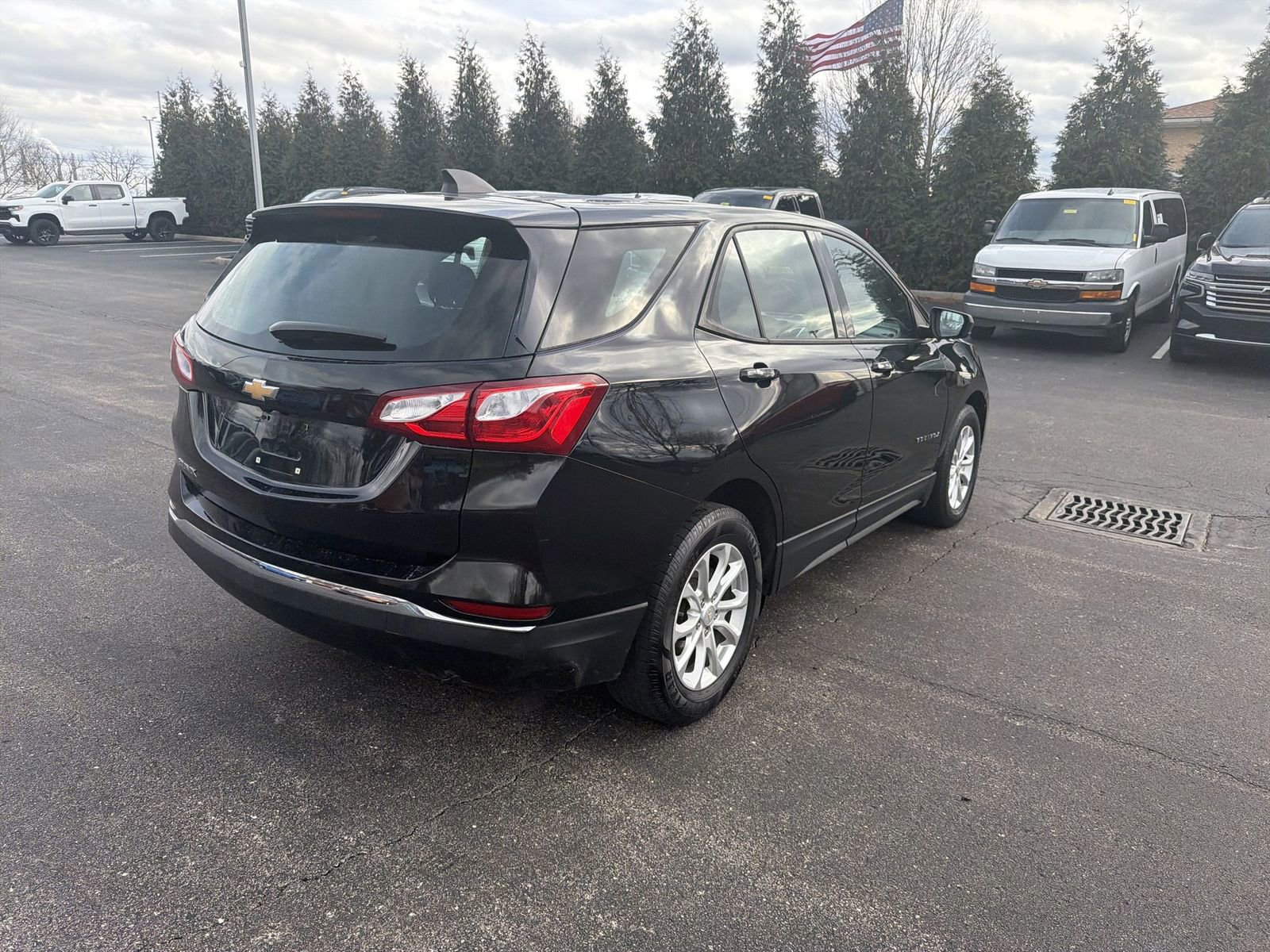Used 2018 Chevrolet Equinox LS image 8