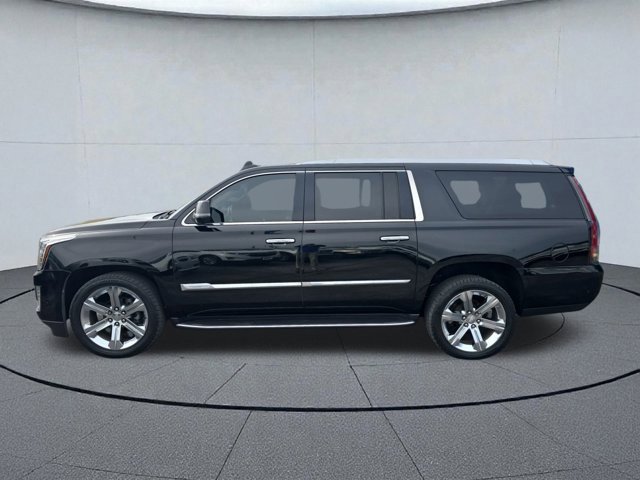 Used 2018 Cadillac Escalade ESV Premium Luxury image 2