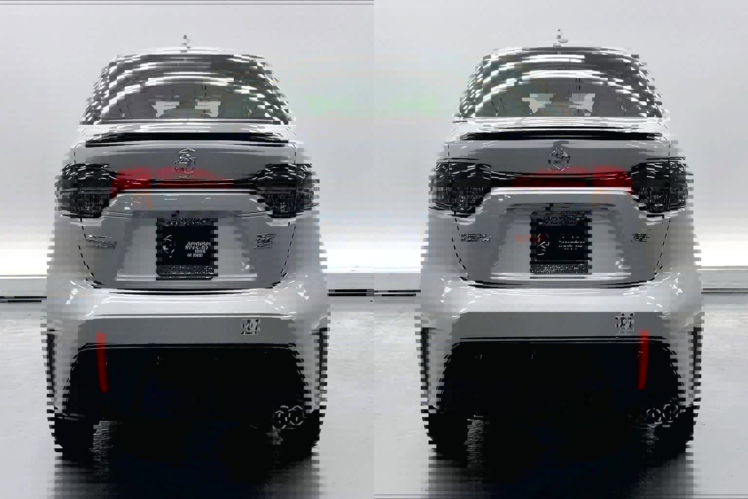 Used 2024 Toyota Corolla XSE image 3