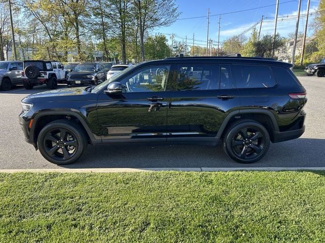 Used 2023 Jeep Grand Cherokee L Altitude AWD/4WD image 5
