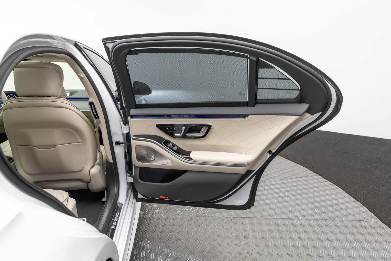 Used 2025 Mercedes-Benz S 580 4MATIC Sedan image 35