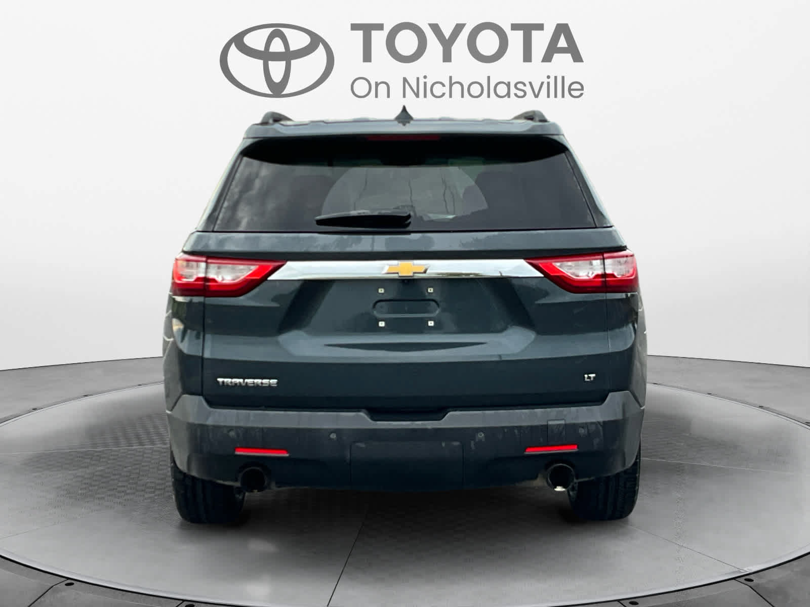 Used 2019 Chevrolet Traverse LT FWD image 4