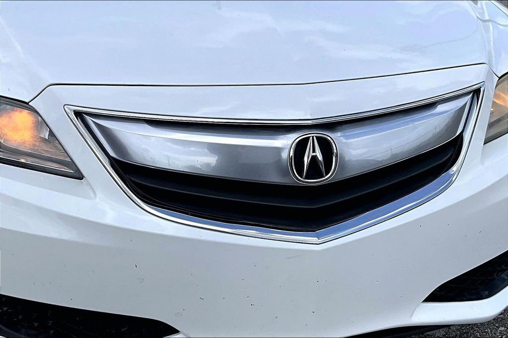 Used 2013 Acura ILX w/ Premium Package FWD image 38