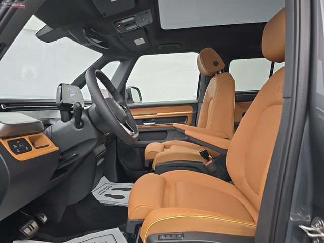 Used 2025 Volkswagen ID. Buzz Pro S Plus image 22