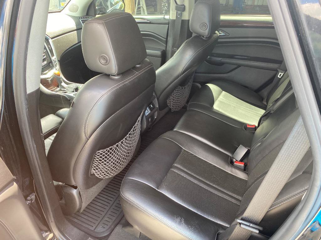 Used 2015 Cadillac SRX Luxury w/ Driver Awareness Package FWD image 16
