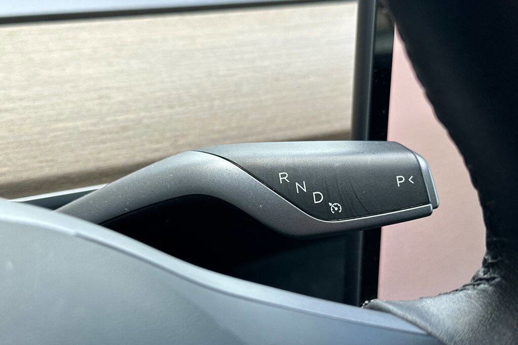 Used 2023 Tesla Model 3 Standard Range image 20