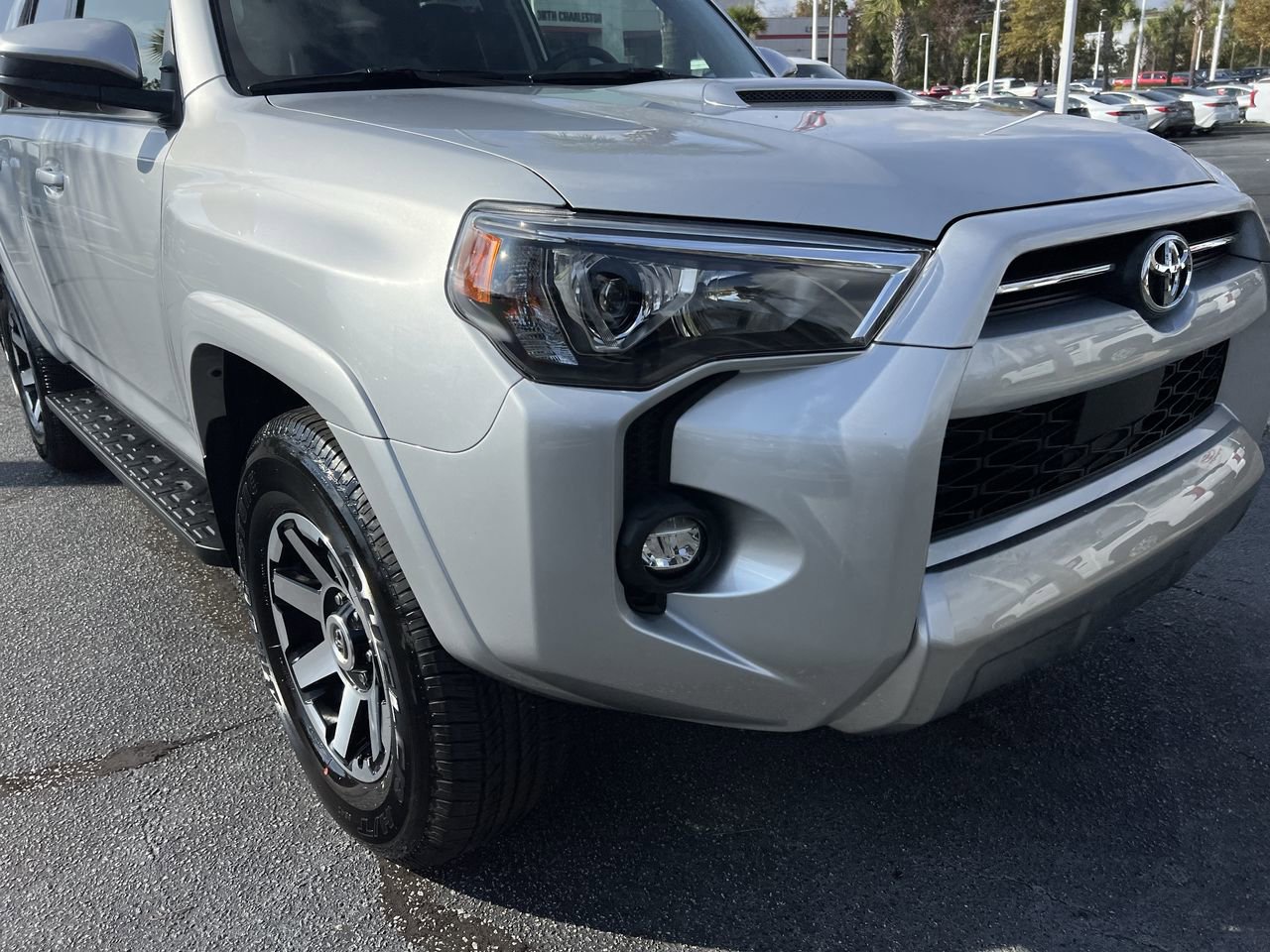 Used 2024 Toyota 4Runner TRD Off-Road AWD/4WD image 2