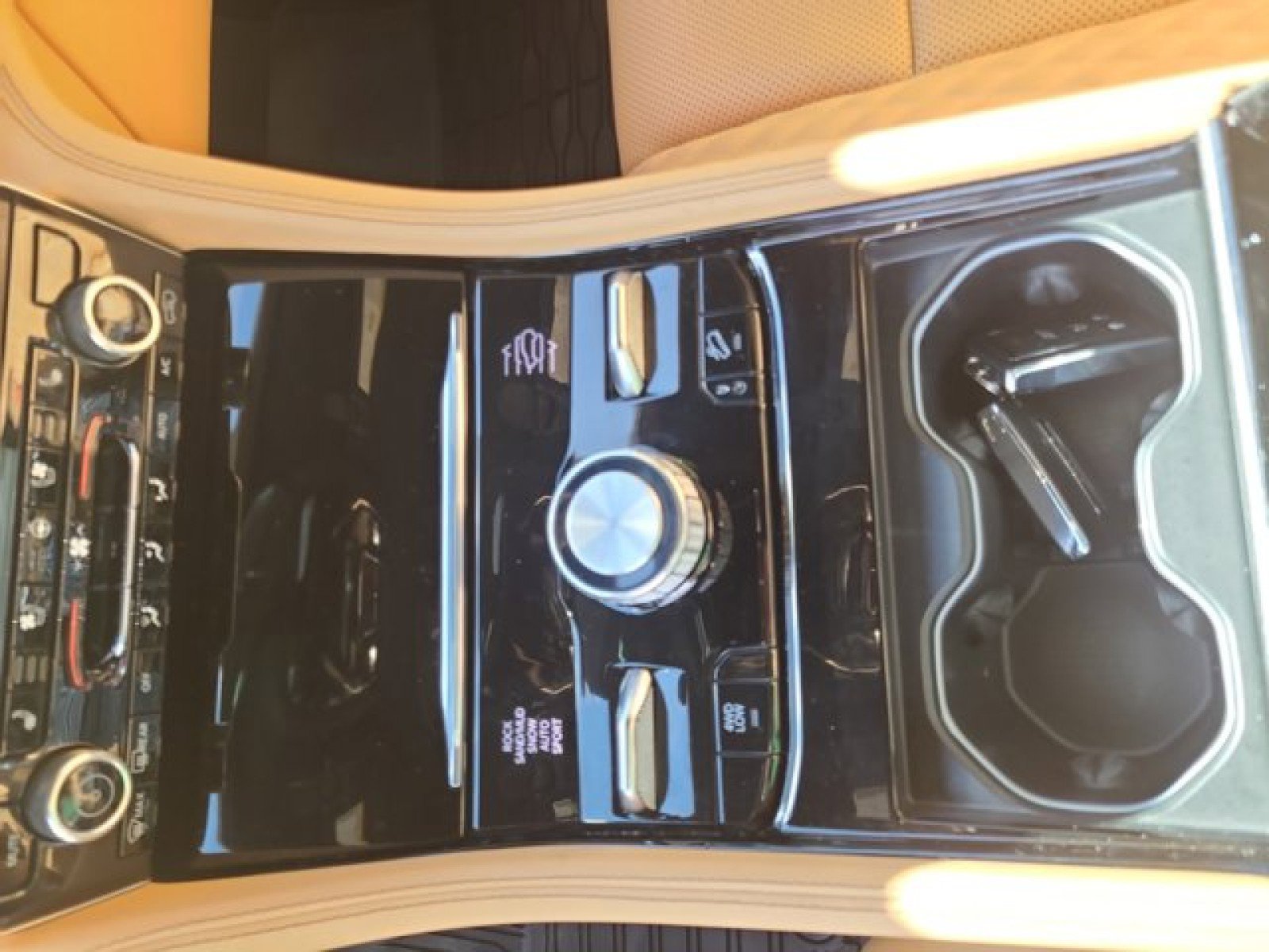 Used 2024 Jeep Grand Cherokee L Summit image 14
