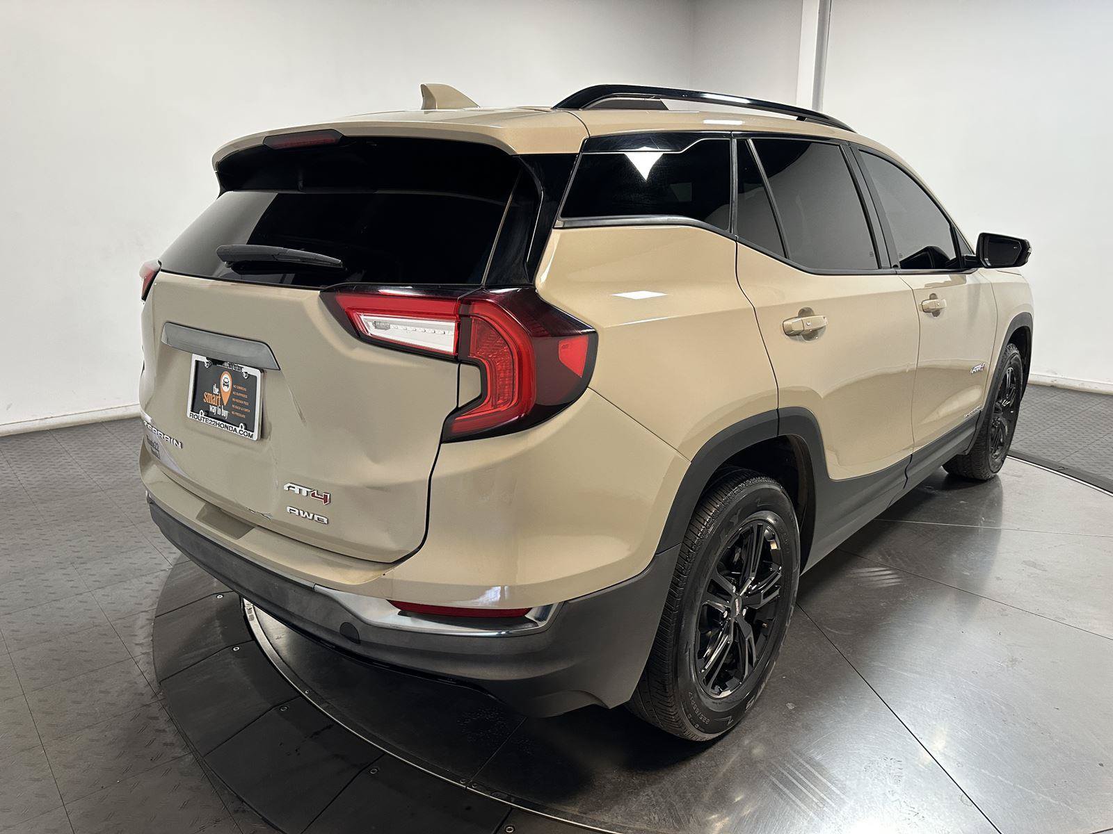 Used 2023 GMC Terrain AT4 AWD/4WD image 13