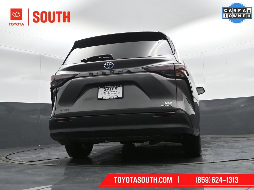 Used 2023 Toyota Sienna XLE image 44