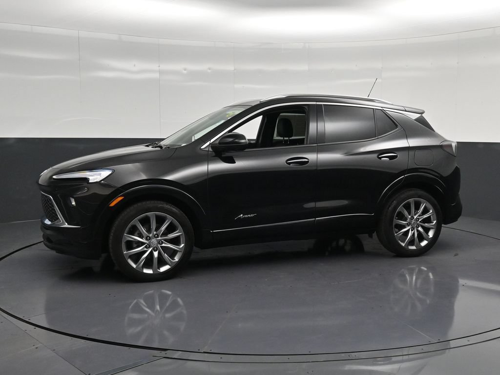 Used 2024 Buick Encore GX Avenir w/ Avenir Technology Package FWD image 7