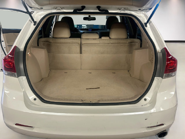 Used 2013 Toyota Venza LE FWD image 23