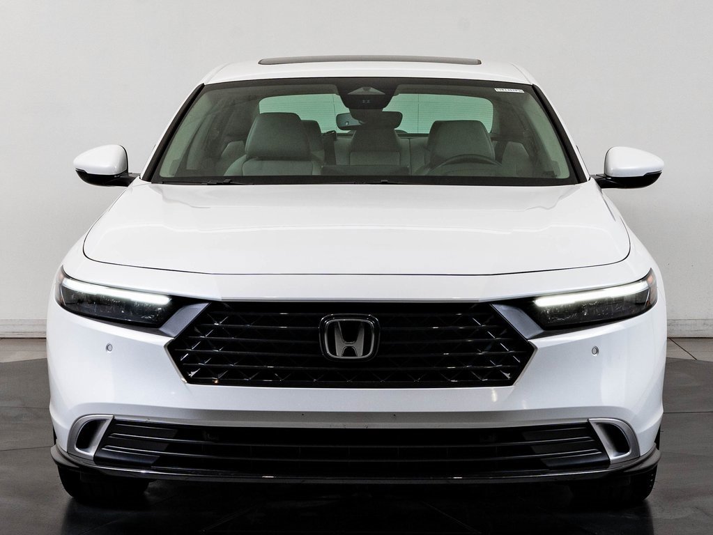 Used 2025 Honda Accord Touring image 2