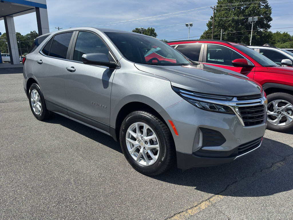 Used 2024 Chevrolet Equinox LT AWD/4WD image 3