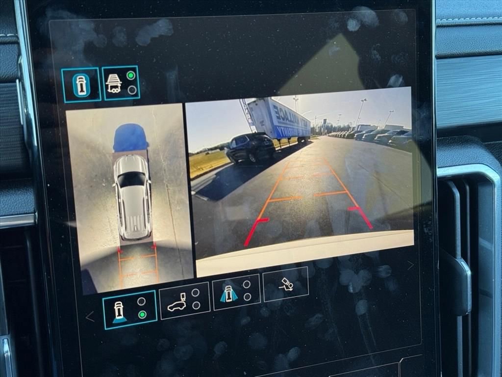 Used 2025 GMC Acadia Elevation image 23