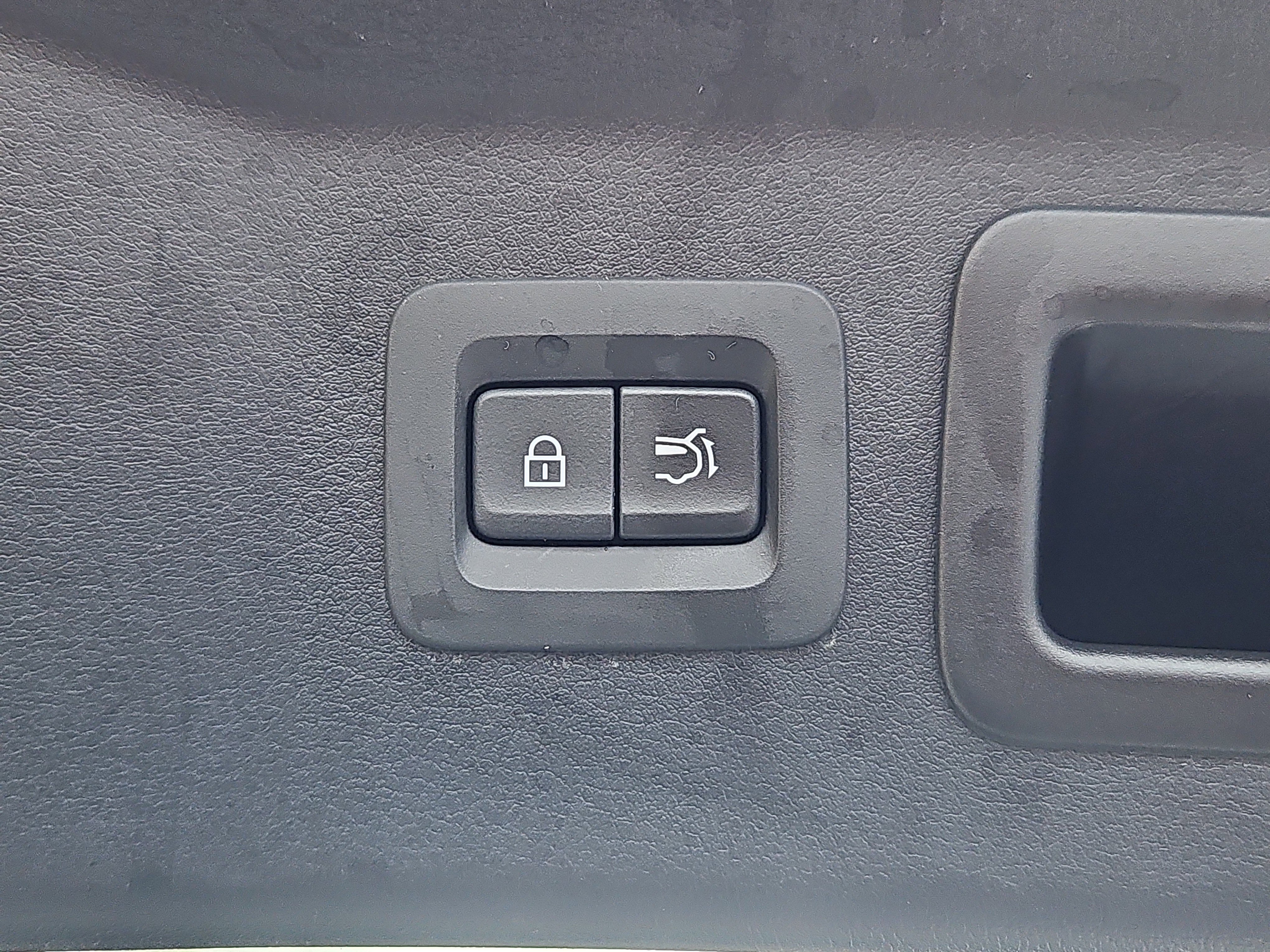 Certified 2024 MAZDA CX-90 Plug-In Hybrid w/ Premium Plus image 19