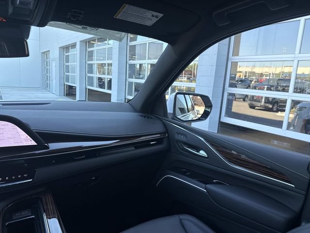 Certified 2024 Cadillac Escalade Luxury AWD/4WD image 64