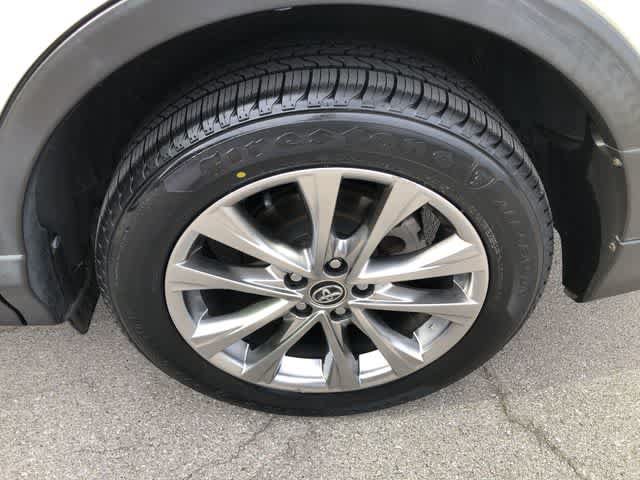 Used 2017 Toyota RAV4 Limited AWD/4WD image 22