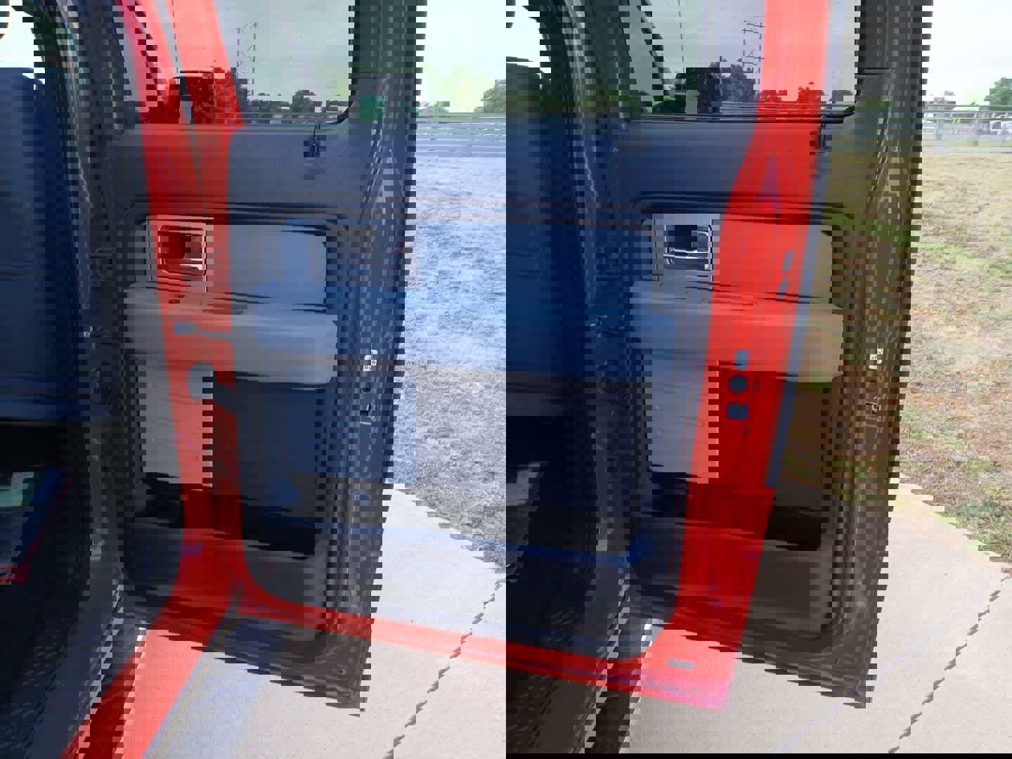 Used 2011 Ford F150 XLT w/ XLT Chrome Pkg AWD/4WD image 52