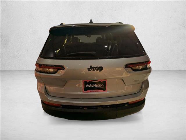 New 2025 Jeep Grand Cherokee L Altitude image 8