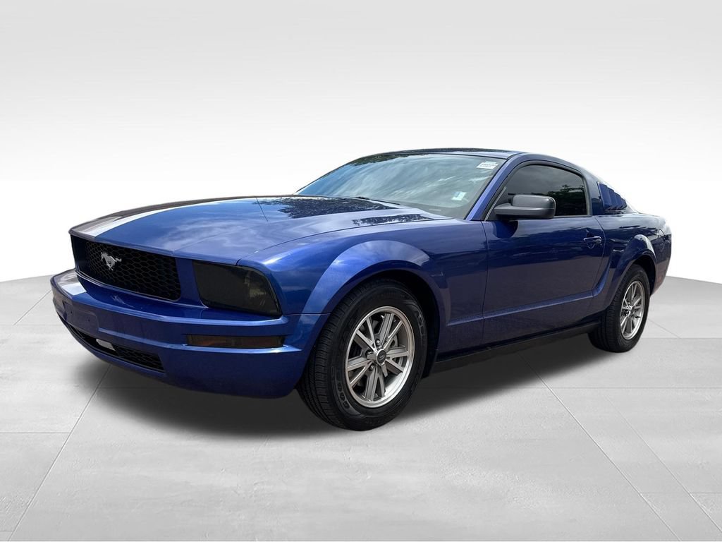 Used 2005 Ford Mustang Coupe RWD image 4