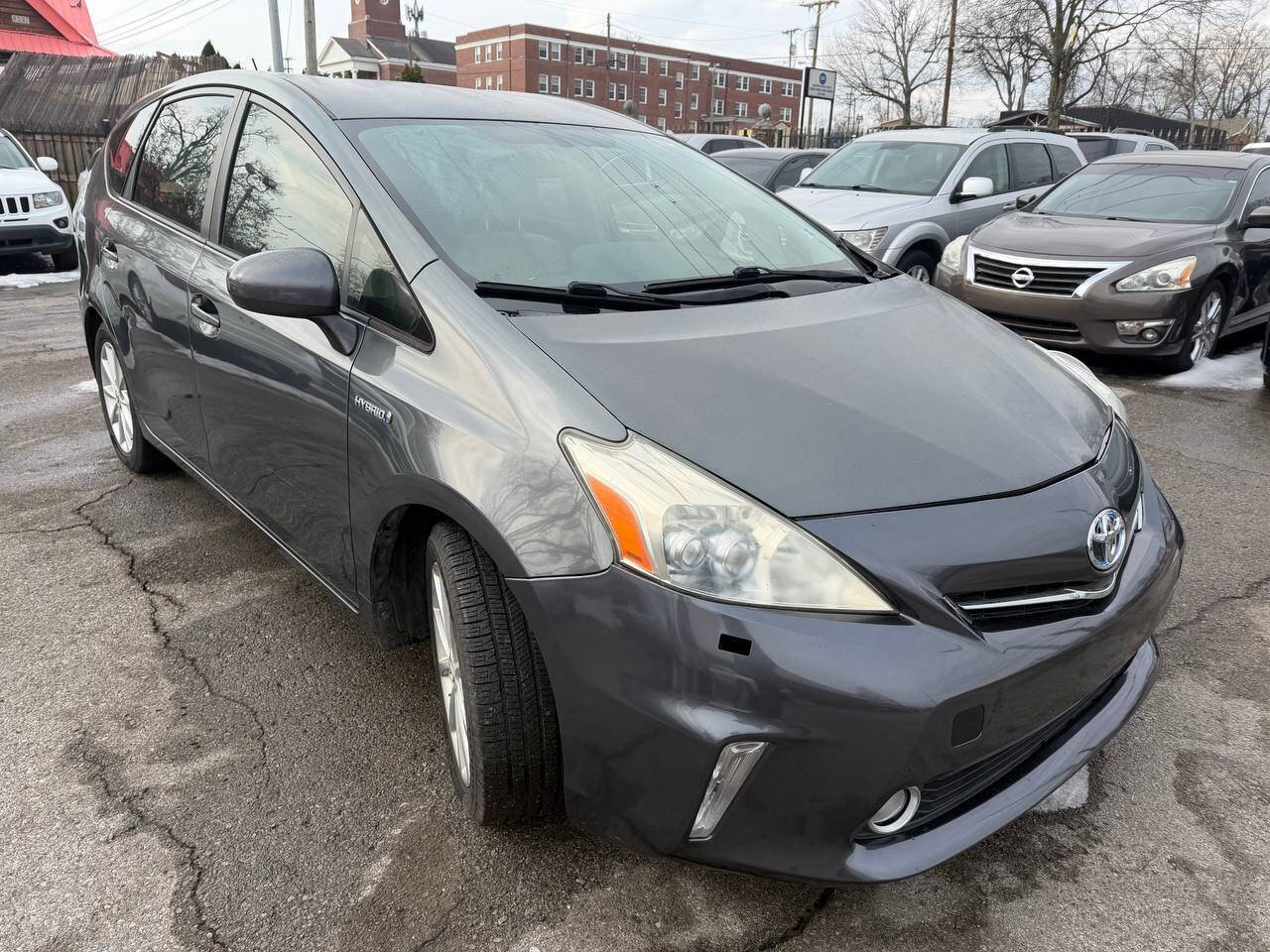 Used 2013 Toyota Prius V Five image 10