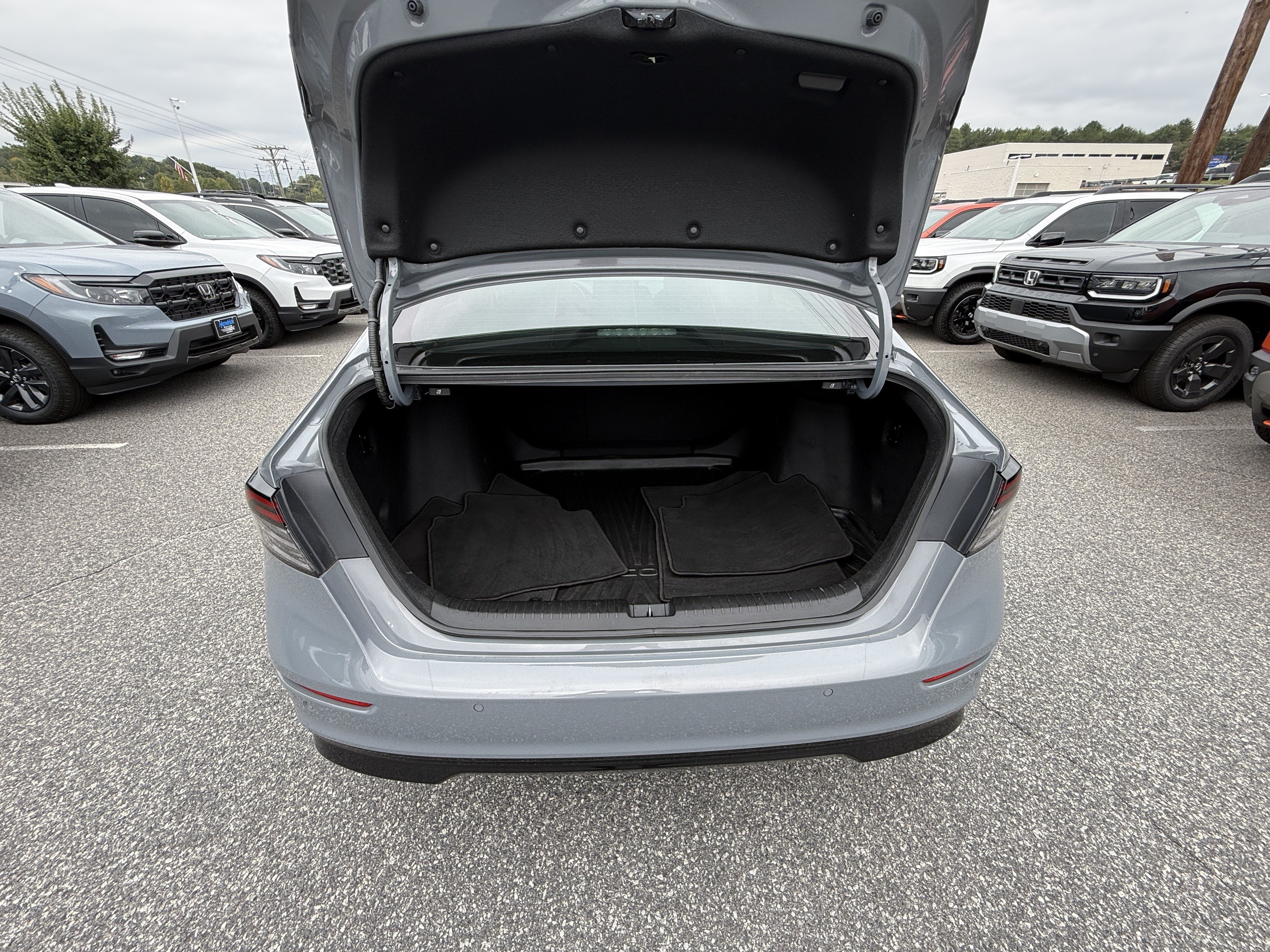 Used 2023 Honda Accord EX-L image 32