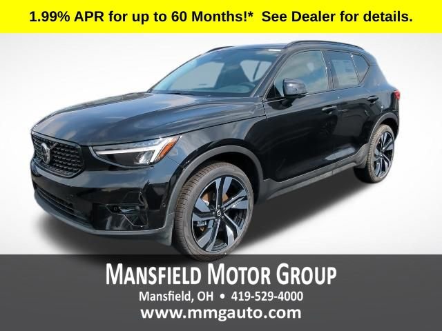 New 2026 Volvo XC40 B5 Plus w/ Protection Package Premier