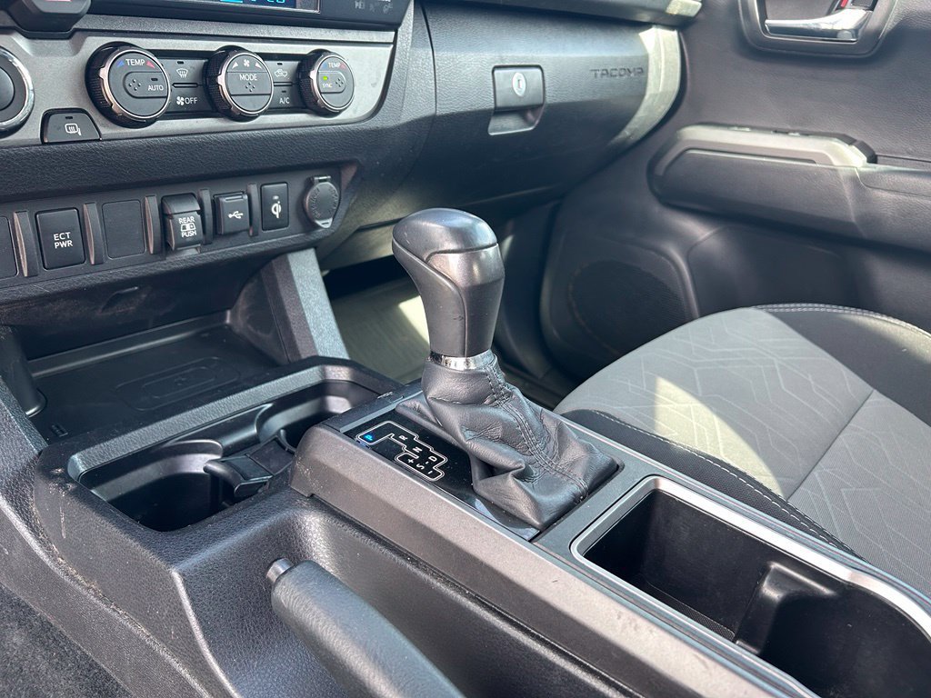 Used 2023 Toyota Tacoma TRD Sport AWD/4WD image 25