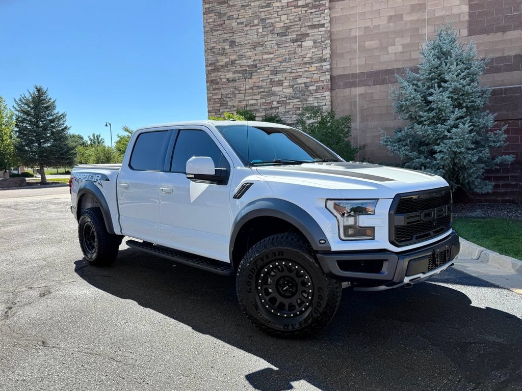 Used 2017 Ford F150 Raptor w/ Equipment Group 802A Luxury AWD/4WD image 2