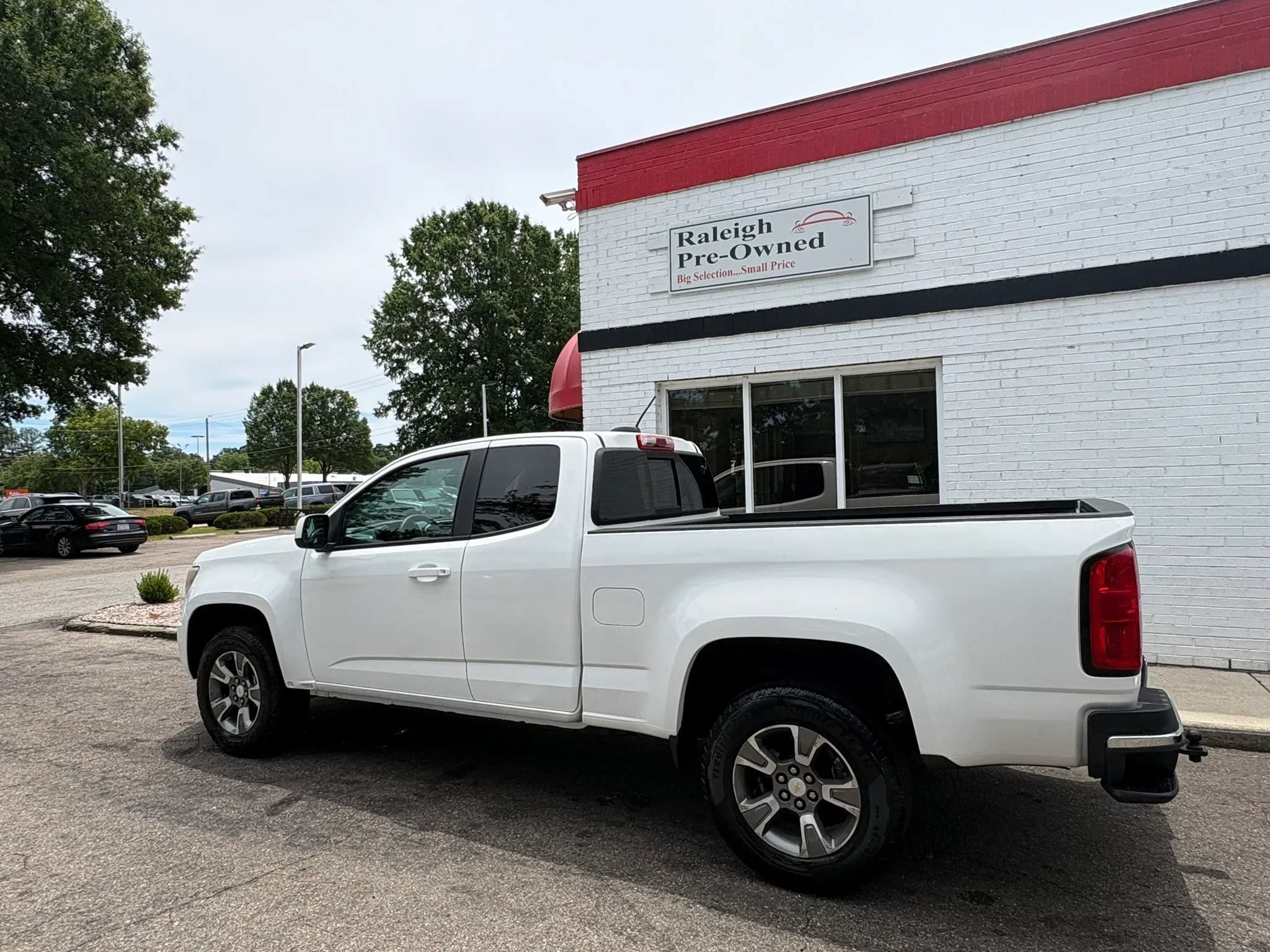 Used 2016 Chevrolet Colorado Z71 AWD/4WD image 9