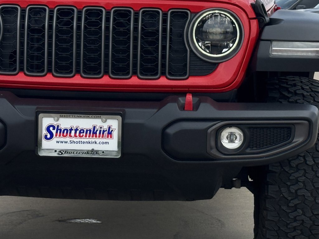Used 2025 Jeep Wrangler Unlimited Rubicon AWD/4WD image 8