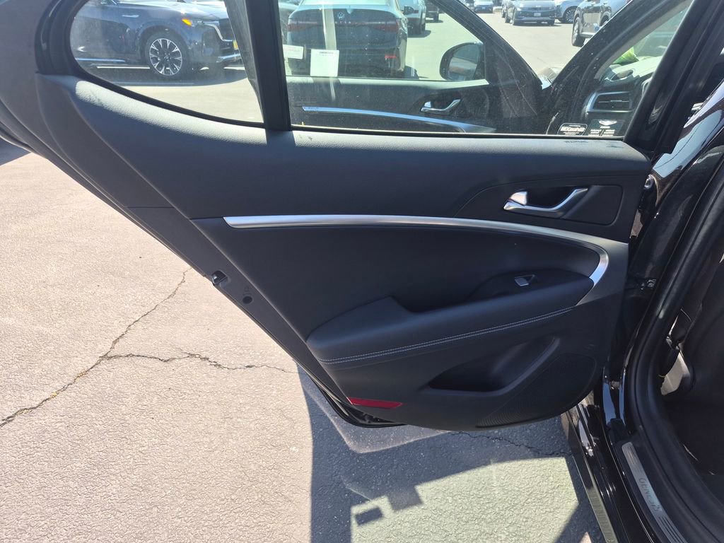 Used 2026 Genesis G70 2.5T RWD image 21