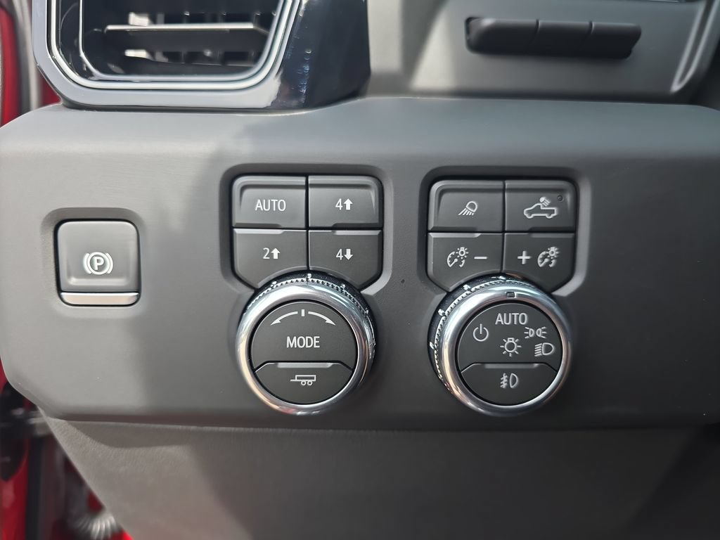 Used 2026 GMC Sierra 1500 AT4 w/ AT4 Premium Package AWD/4WD image 27