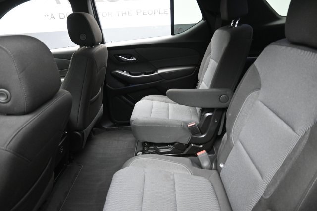 Used 2023 Chevrolet Traverse LT FWD image 22