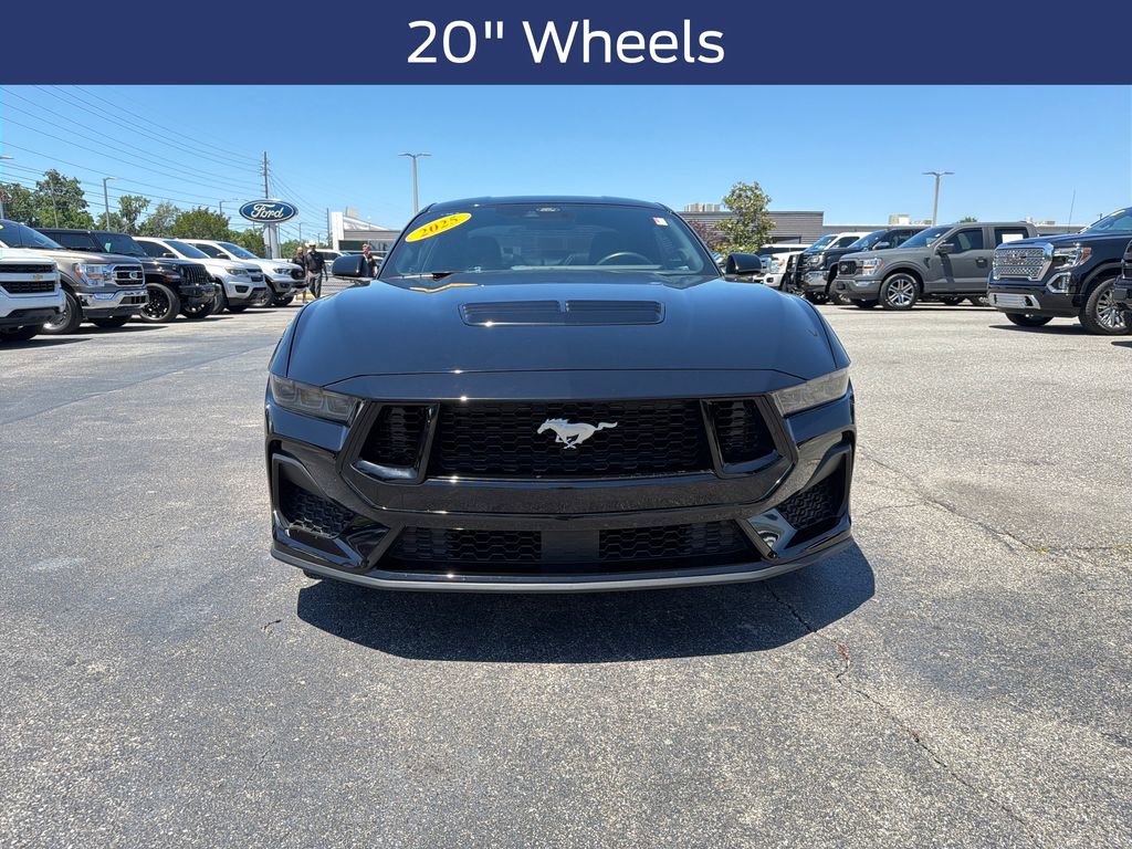 Used 2025 Ford Mustang GT Premium RWD image 8