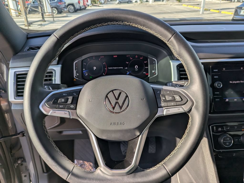 Certified 2023 Volkswagen Atlas Cross Sport SE w/ Panoramic Sunroof Package FWD image 26