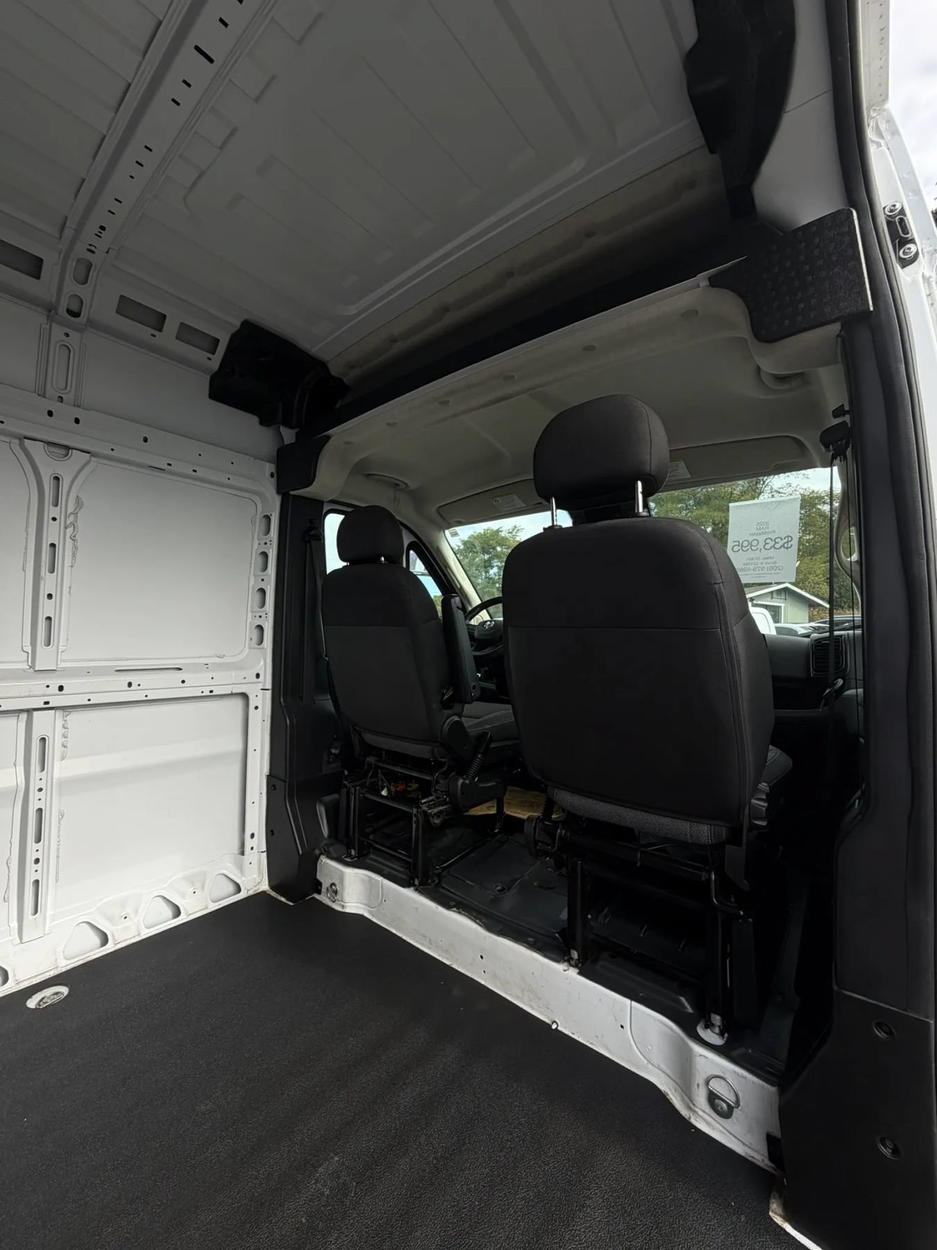 Used 2025 RAM ProMaster 2500 w/ Convenience Group FWD image 22