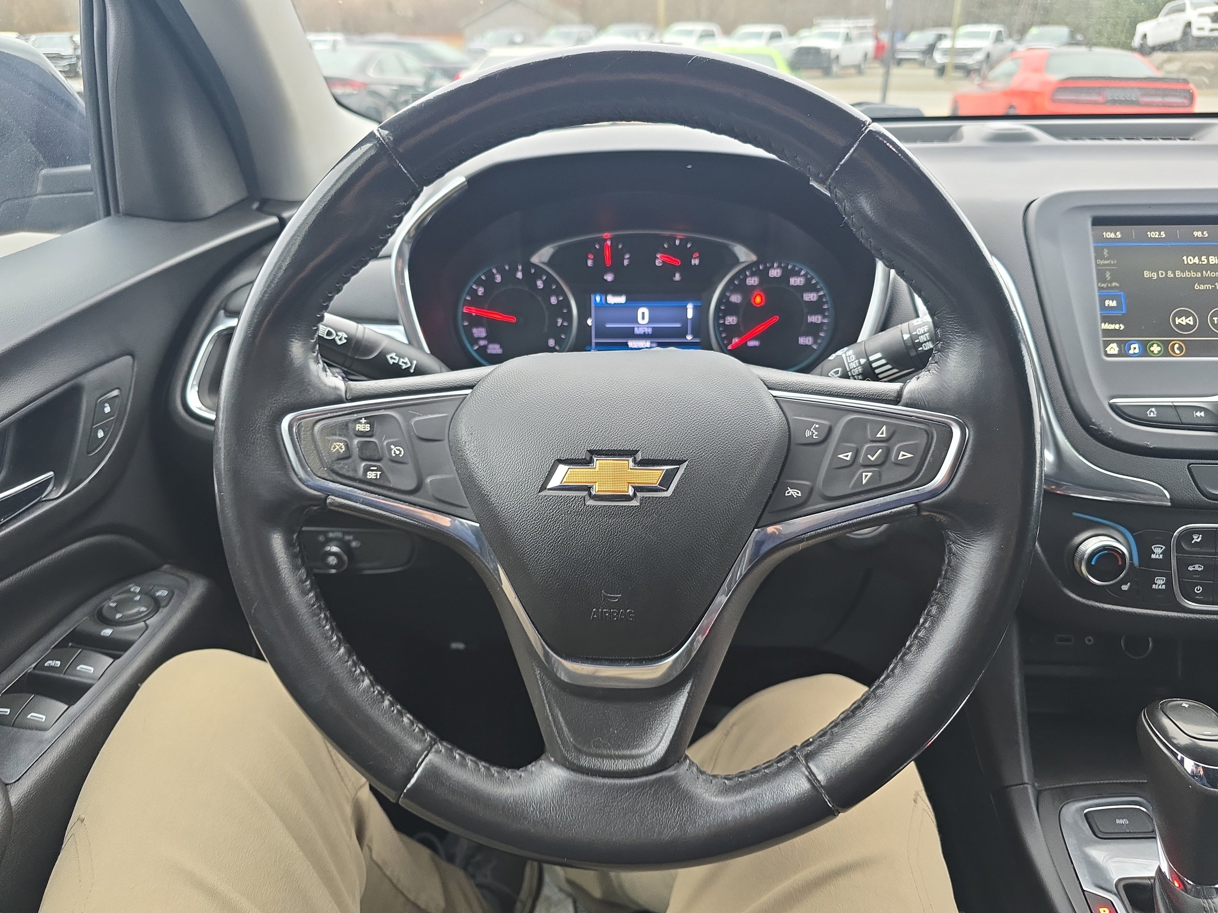 Used 2019 Chevrolet Equinox LT image 19