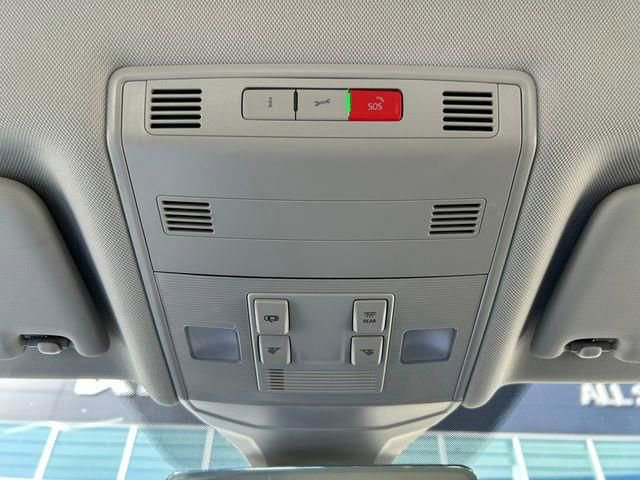 Used 2022 Volkswagen Jetta SE image 29