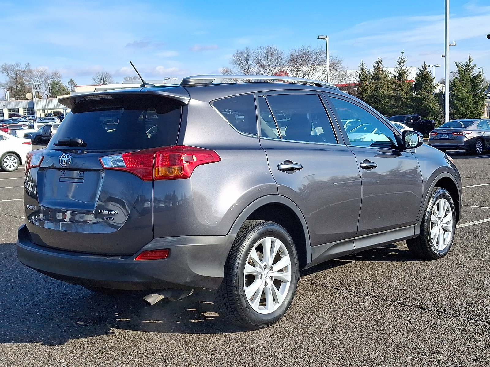 Used 2015 Toyota RAV4 Limited image 6