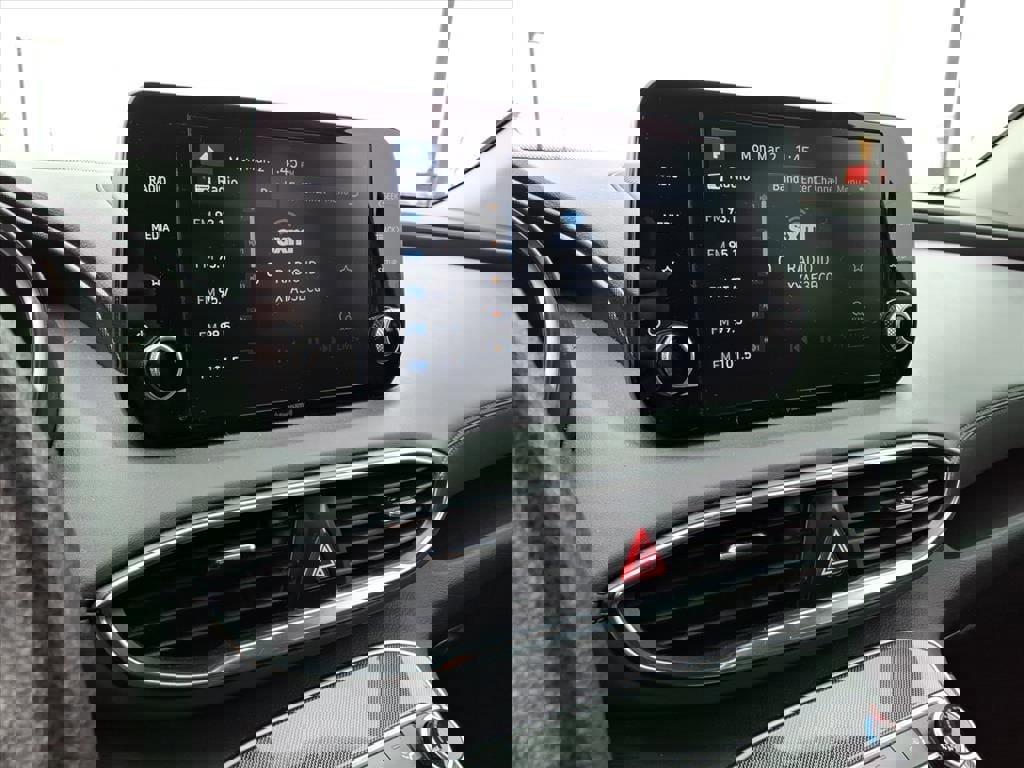 Used 2022 Hyundai Santa Fe SEL image 10