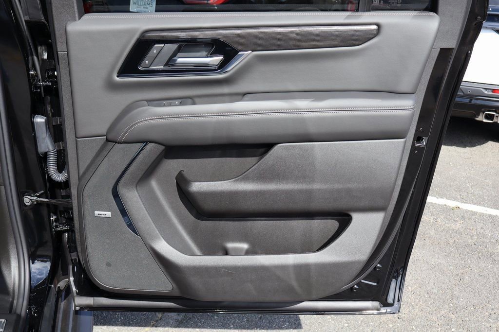 New 2025 GMC Yukon XL Elevation AWD/4WD image 23
