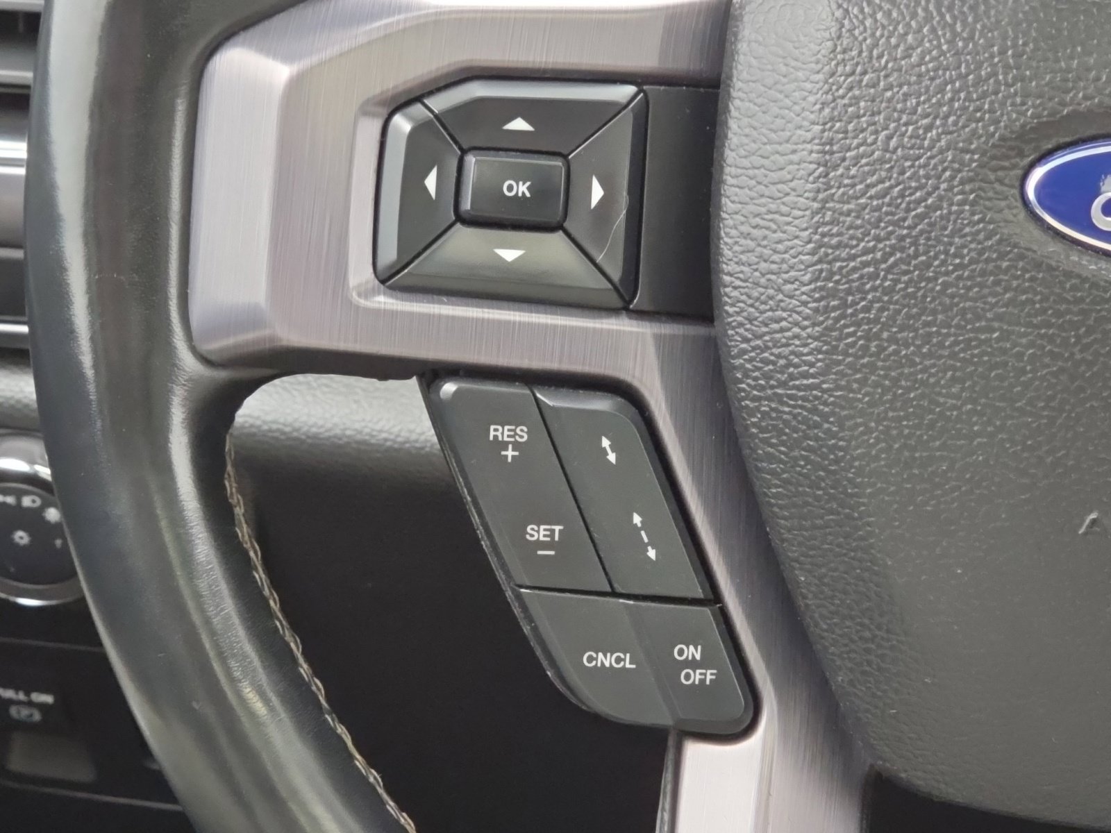 Used 2019 Ford Expedition Platinum AWD/4WD image 17