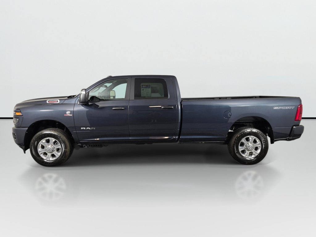 New 2026 RAM 3500 Big Horn AWD/4WD image 7