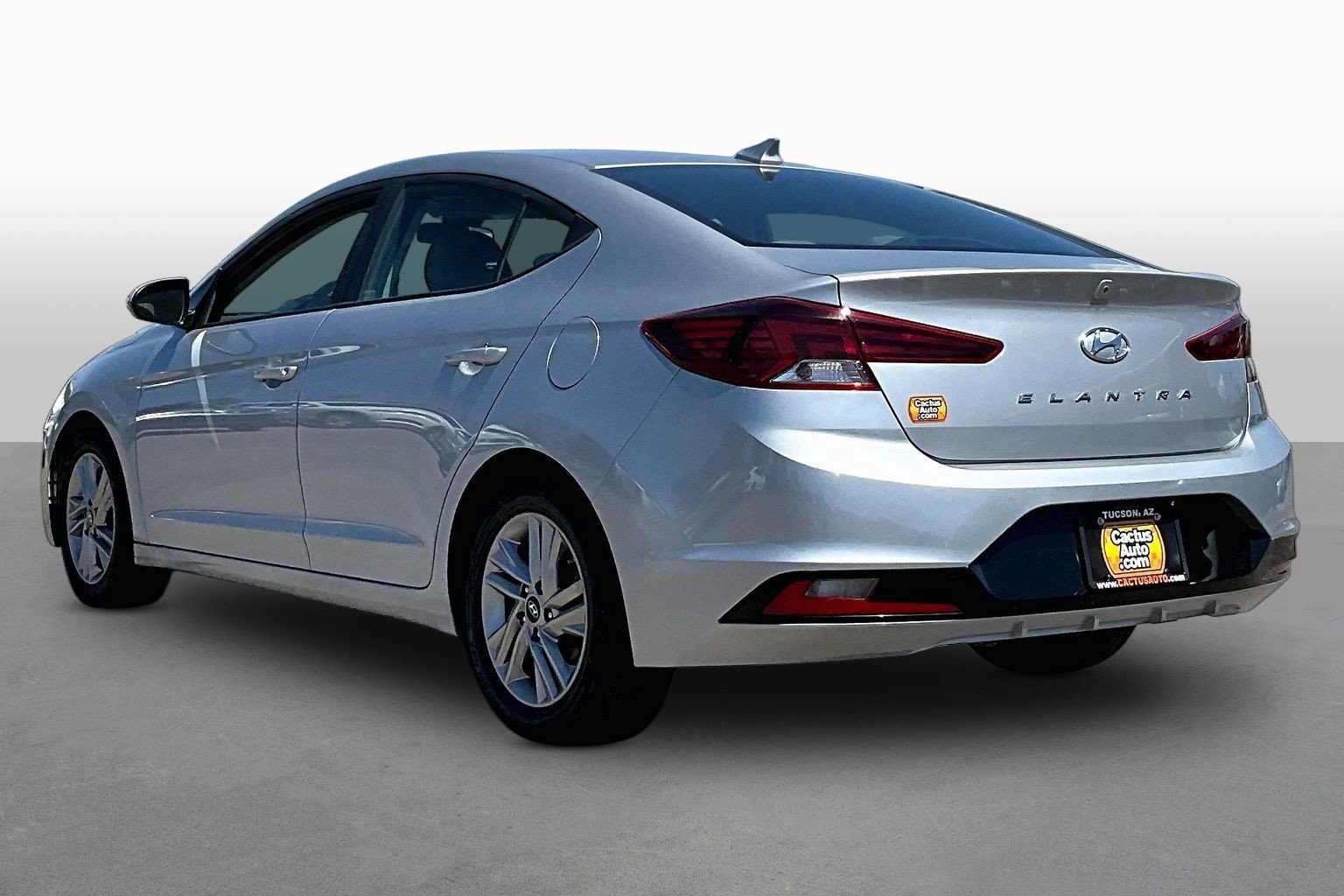 Used 2020 Hyundai Elantra SEL w/ Convenience Package (C2) FWD image 11
