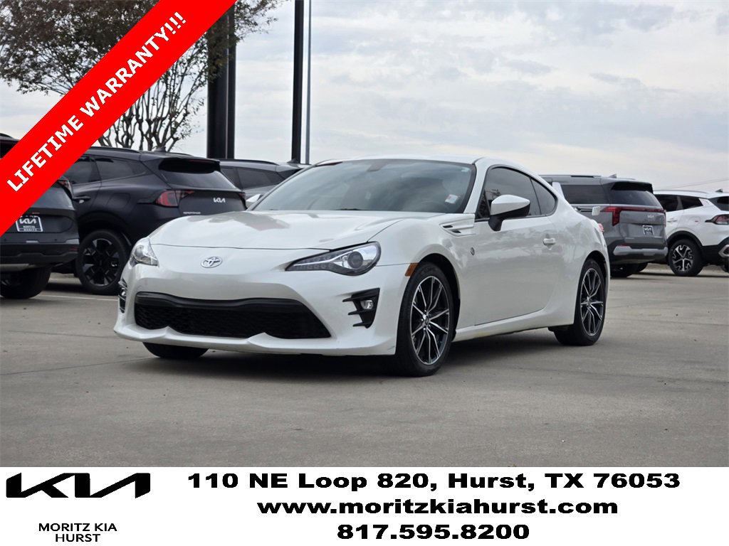 Used 2020 Toyota 86 image 2