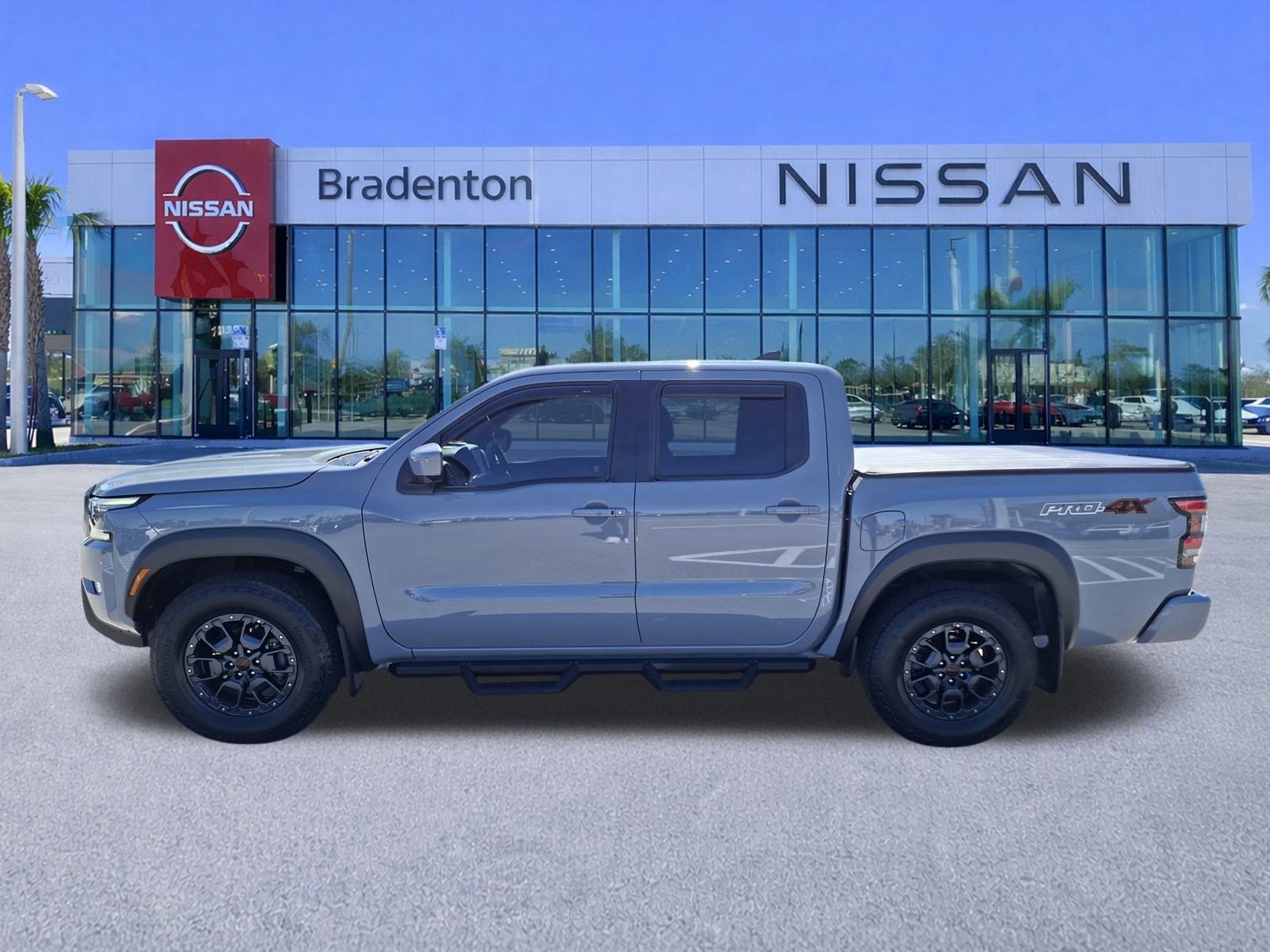 Certified 2023 Nissan Frontier PRO-4X w/ Pro-4X Premium Package image 8