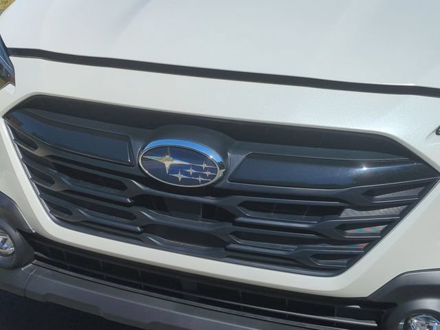 Used 2025 Subaru Outback Onyx Edition AWD/4WD image 24